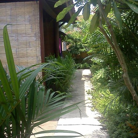 Alexyane Paradise Bungalow Gili Trawangan Luaran gambar