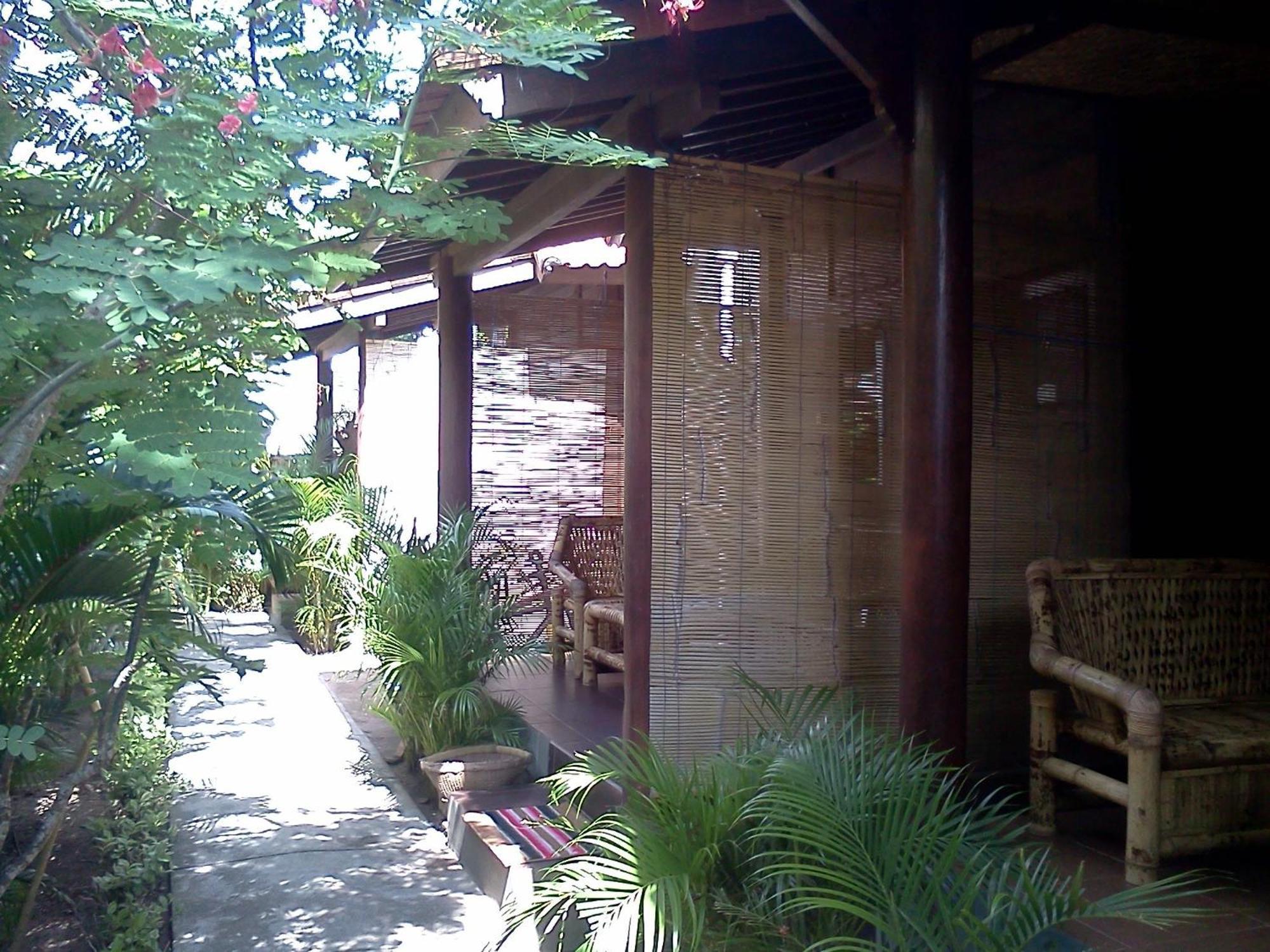Alexyane Paradise Bungalow Gili Trawangan Luaran gambar